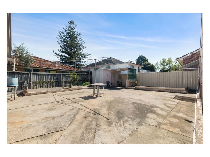54 Macquarie St, Fairfield Heights NSW 2165
