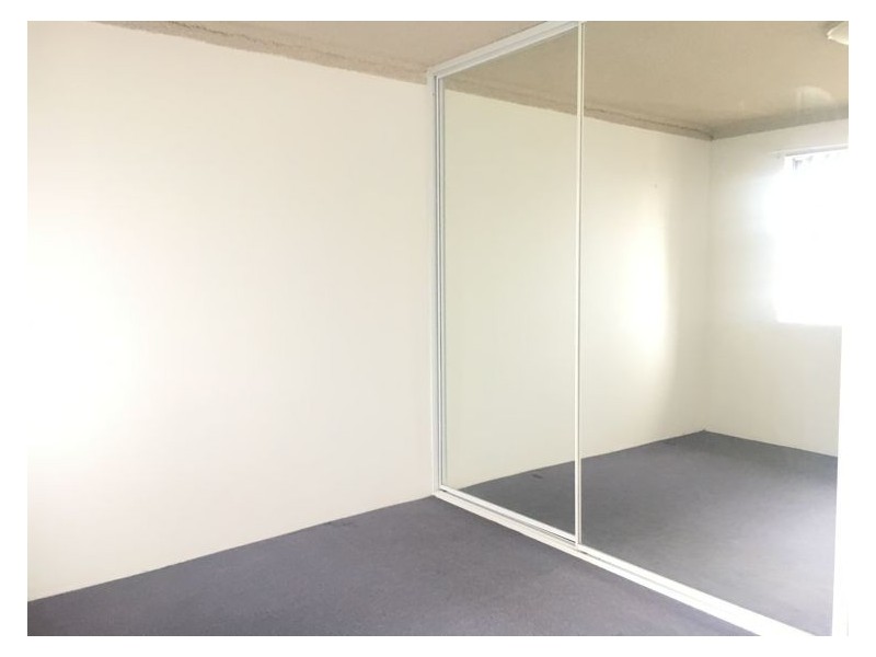 4/2 Clifford Ave, Canley Vale NSW 2166