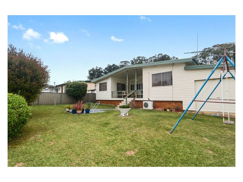 8 Beaumont St, Smithfield NSW 2164