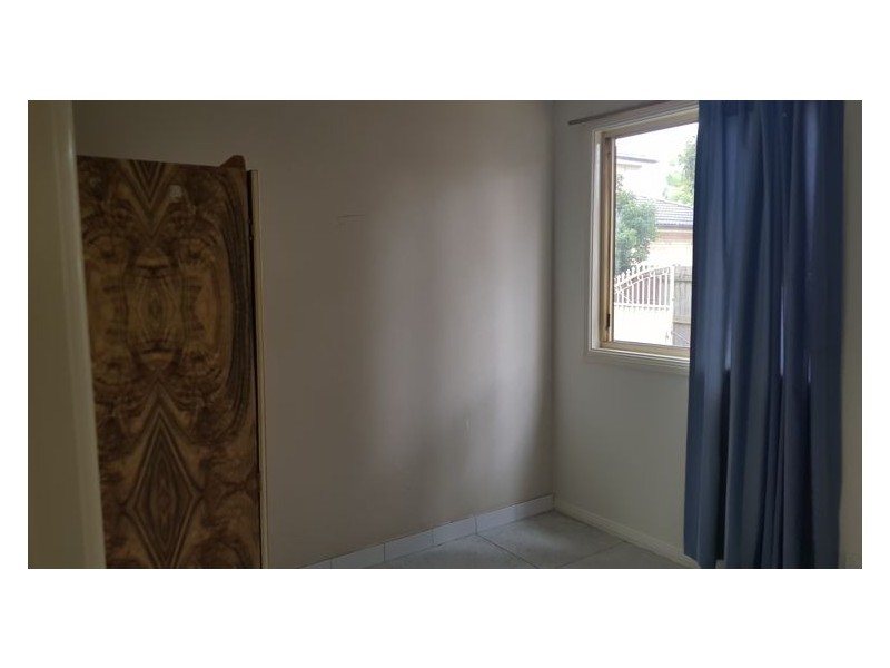 1B Lyndon St, Fairfield NSW 2165