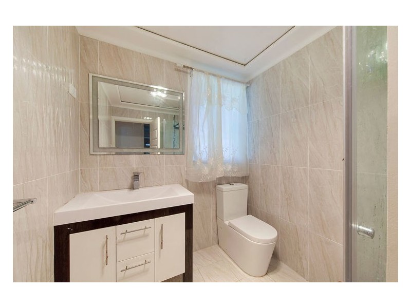 10 Rosemont Avenue, Smithfield NSW 2164