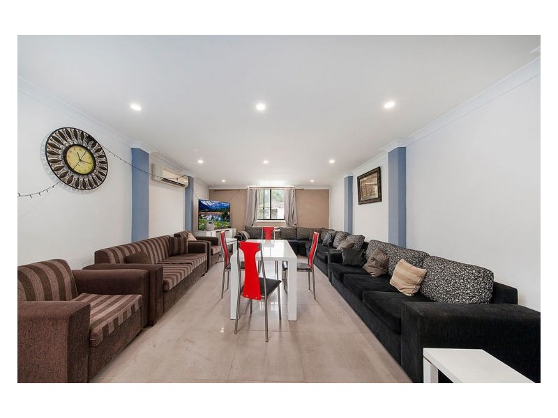 10 Rosemont Avenue, Smithfield NSW 2164