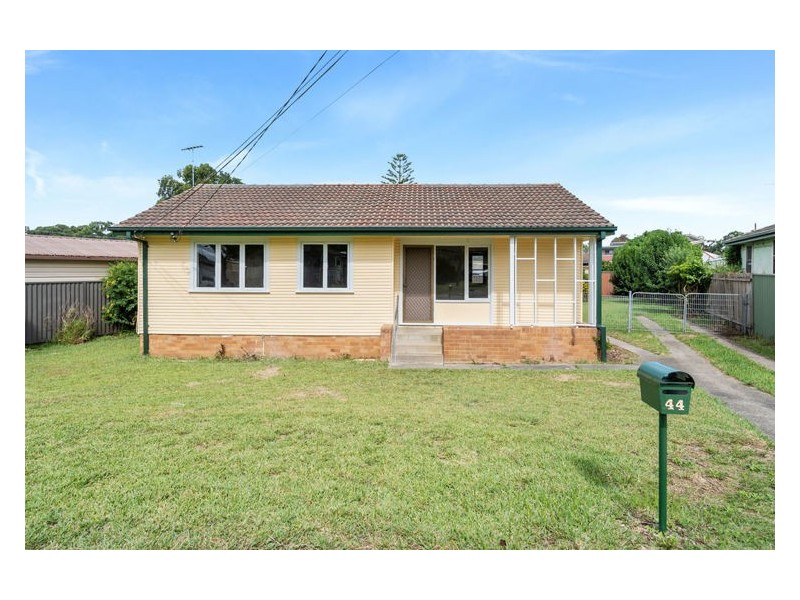 44 Abercrombie St, Cabramatta West NSW 2166