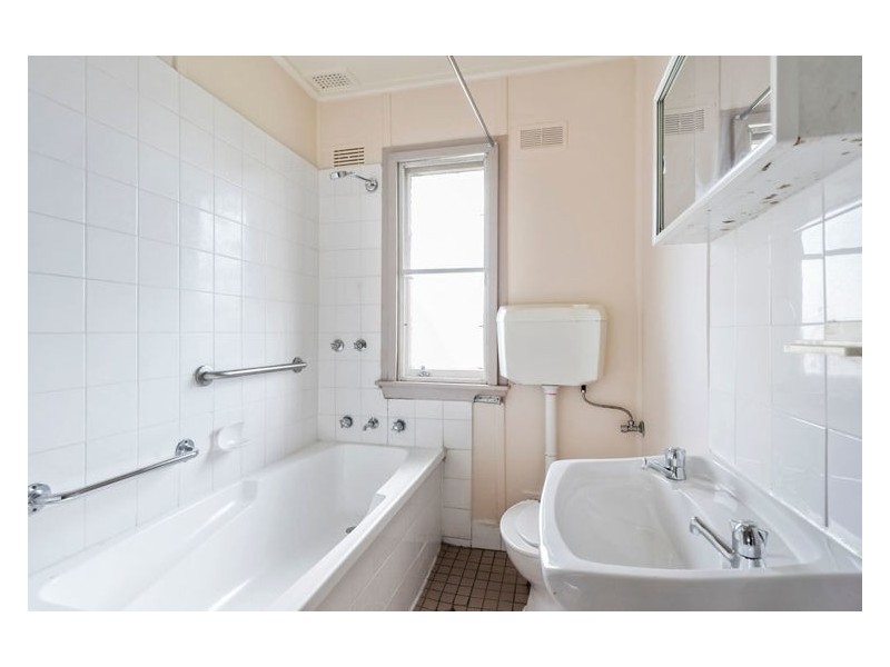 44 Abercrombie St, Cabramatta West NSW 2166