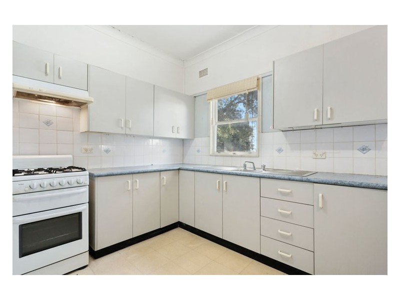 101 Mandarin St, Fairfield East NSW 2165