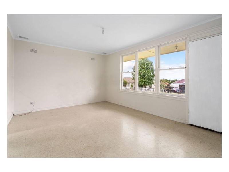 1 Chamberlain Drive, Smithfield NSW 2164