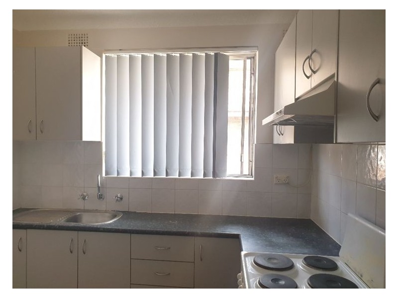 5/2 Clifford Avenue, Canley Vale NSW 2166