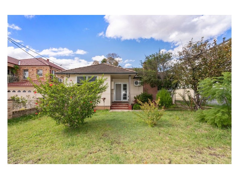 32 Bold St, Cabramatta West NSW 2166