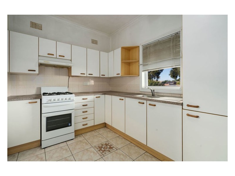 26 Macarthur St, Fairfield East NSW 2165