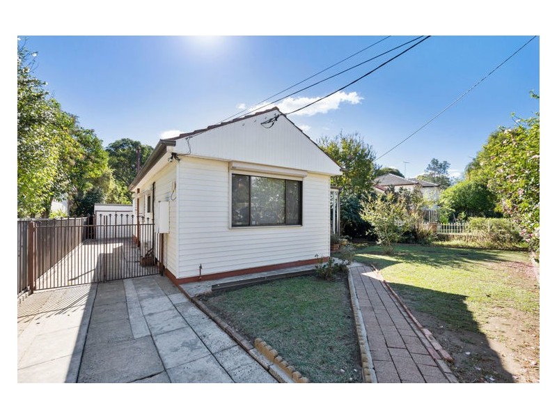 25 Bland Street, Carramar NSW 2163
