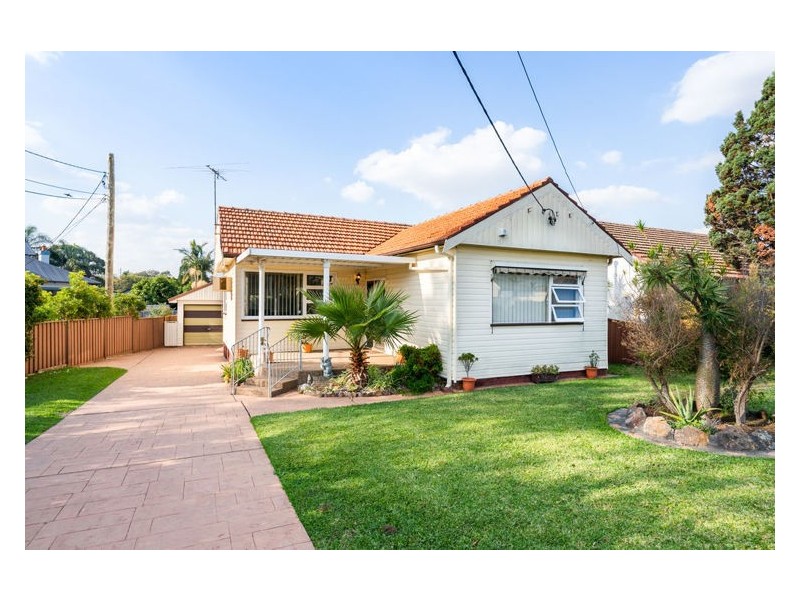 7 Lawrence Street, Fairfield NSW 2165