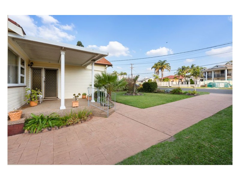 7 Lawrence Street, Fairfield NSW 2165