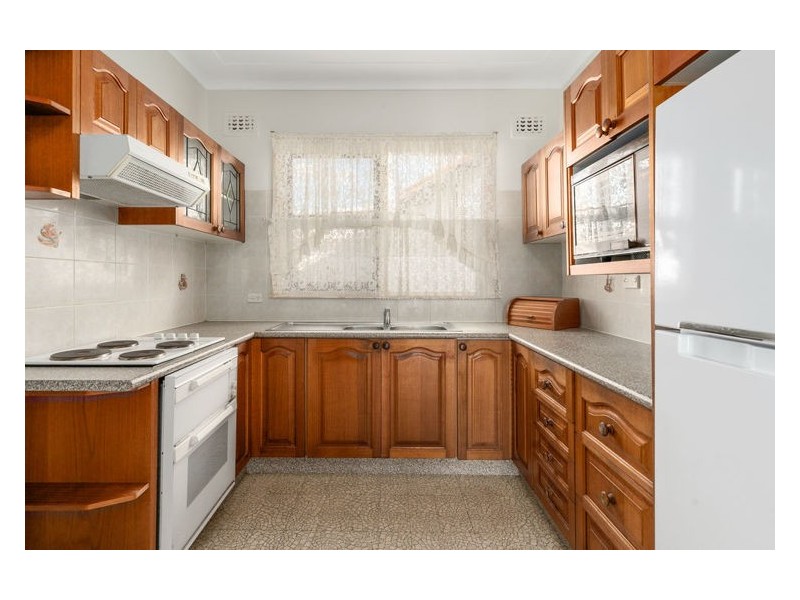 7 Lawrence Street, Fairfield NSW 2165