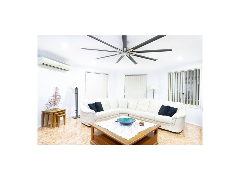 32 Sentry Drive, Stanhope Gardens NSW 2768