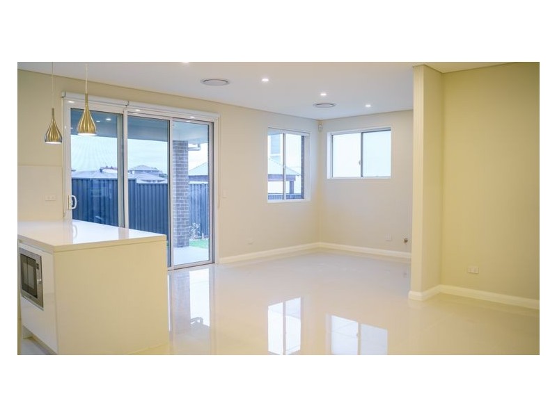 8 Pupple Street, Kellyville NSW 2155