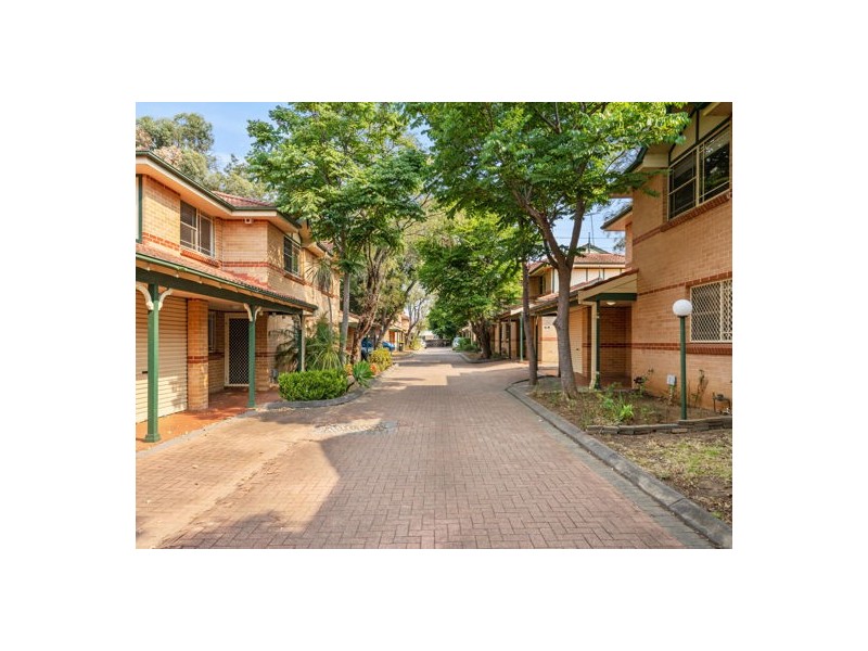 8/31-33 Fuller Street, Seven Hills NSW 2147