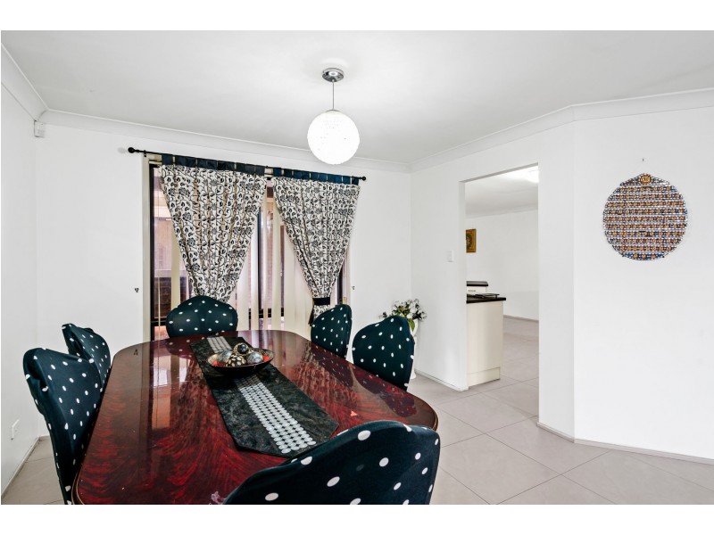 28 Appletree Grove, Oakhurst NSW 2761