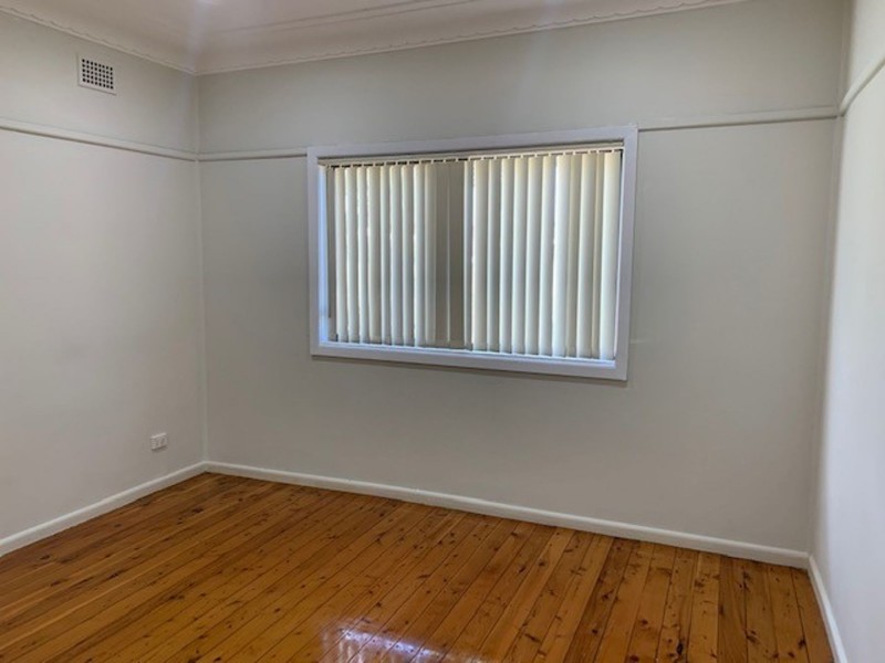 27 Granville Street, Fairfield Heights NSW 2165