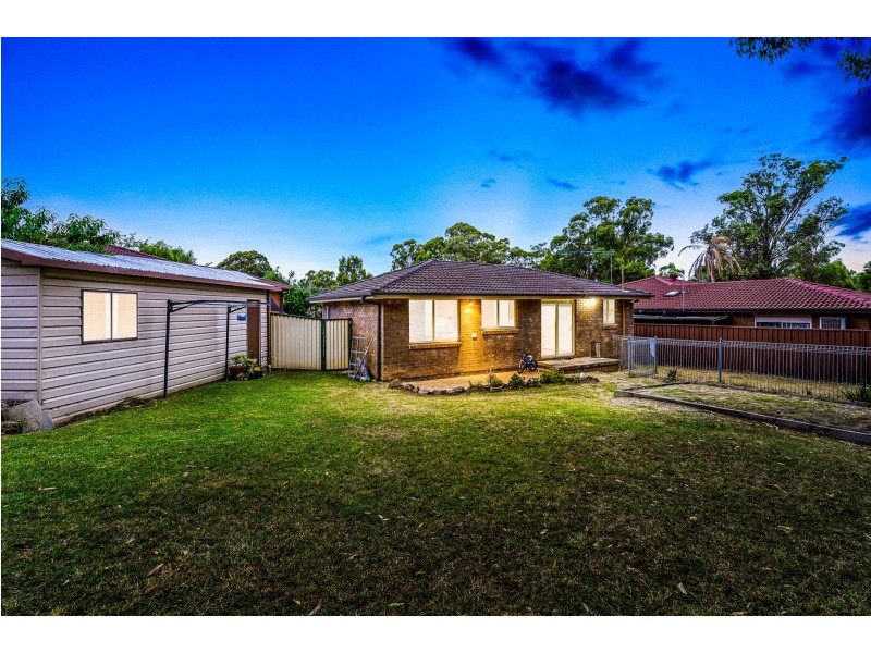 10 Mema Place, Quakers Hill NSW 2763