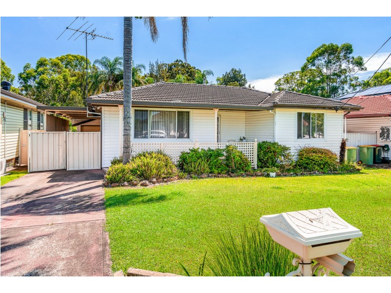 35 Crosby Crescent, Fairfield NSW 2165