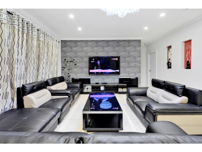 11 Wilson Avenue, Beaumont Hills NSW 2155