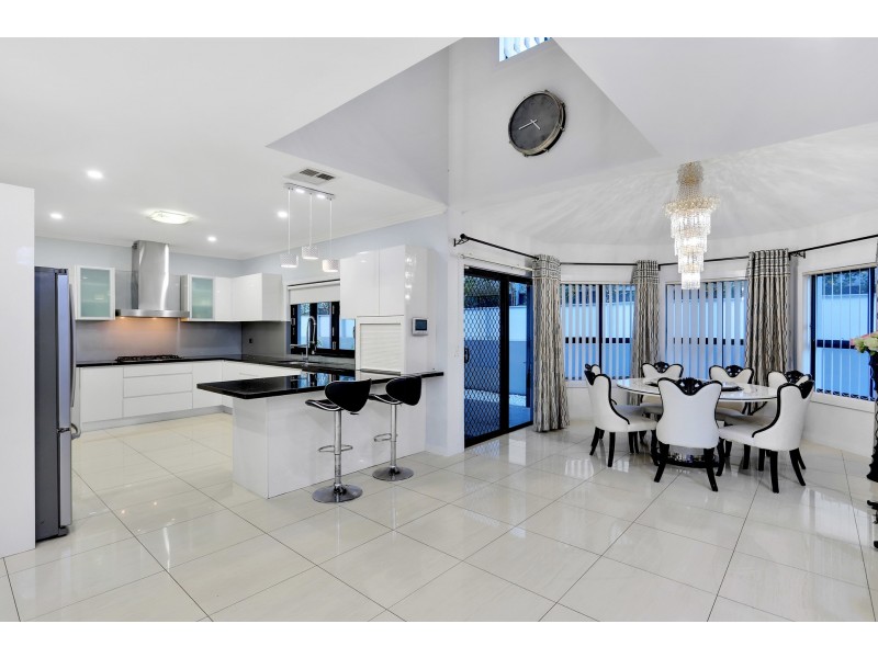 11 Wilson Avenue, Beaumont Hills NSW 2155