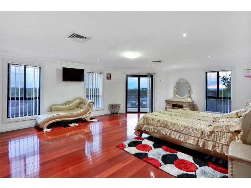 11 Wilson Avenue, Beaumont Hills NSW 2155