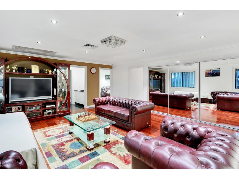 11 Wilson Avenue, Beaumont Hills NSW 2155