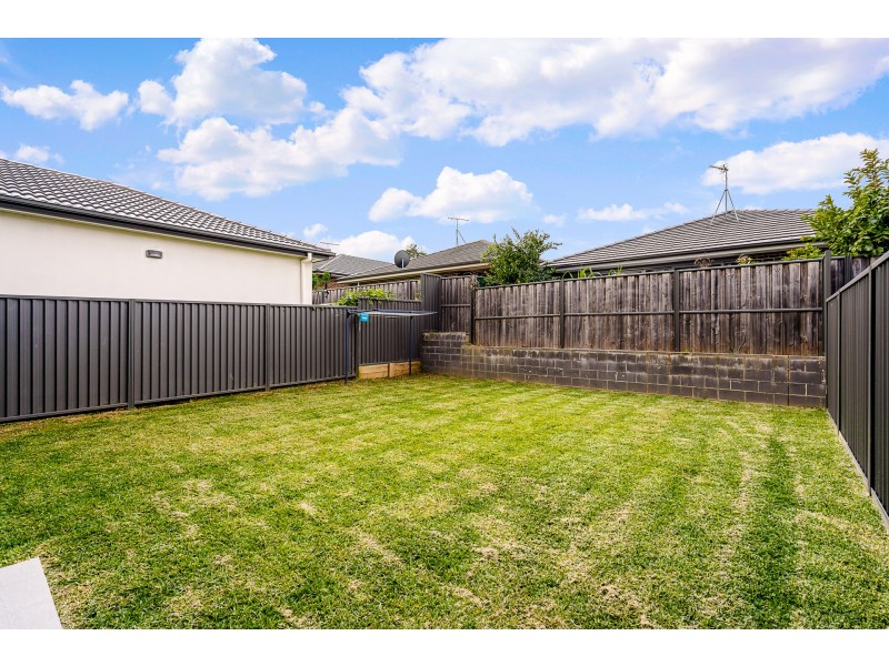 2 Gowrie Street, The Ponds NSW 2769