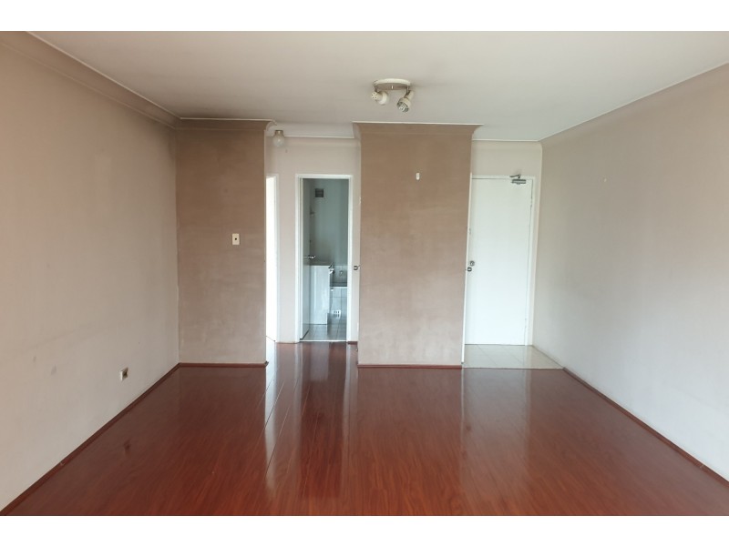 33/3 Riverpark Drive, Liverpool NSW 2170