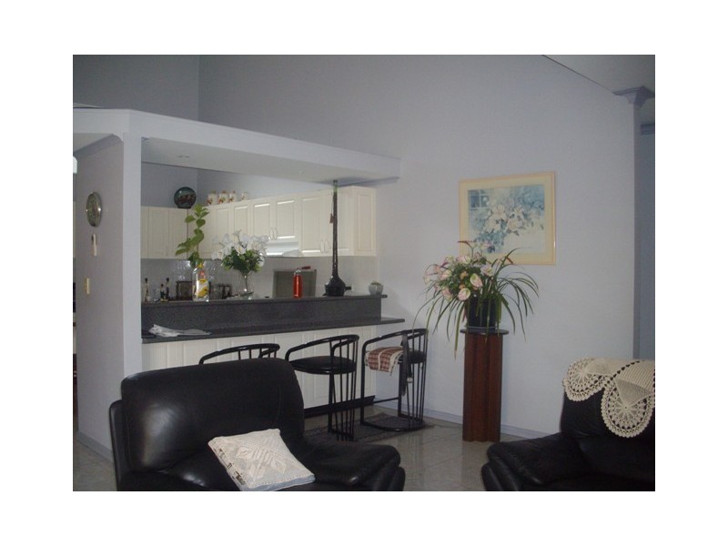 Edensor Park NSW 2176