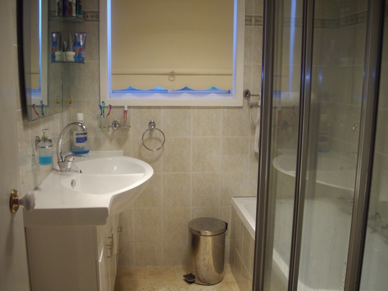 Edensor Park NSW 2176