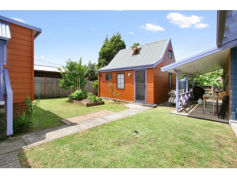 Greenfield Park NSW 2176