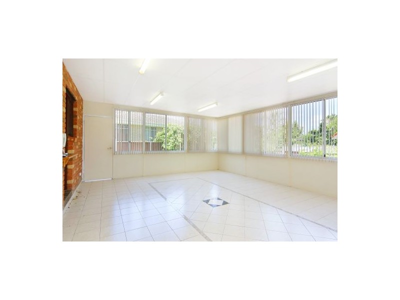 Greenfield Park NSW 2176