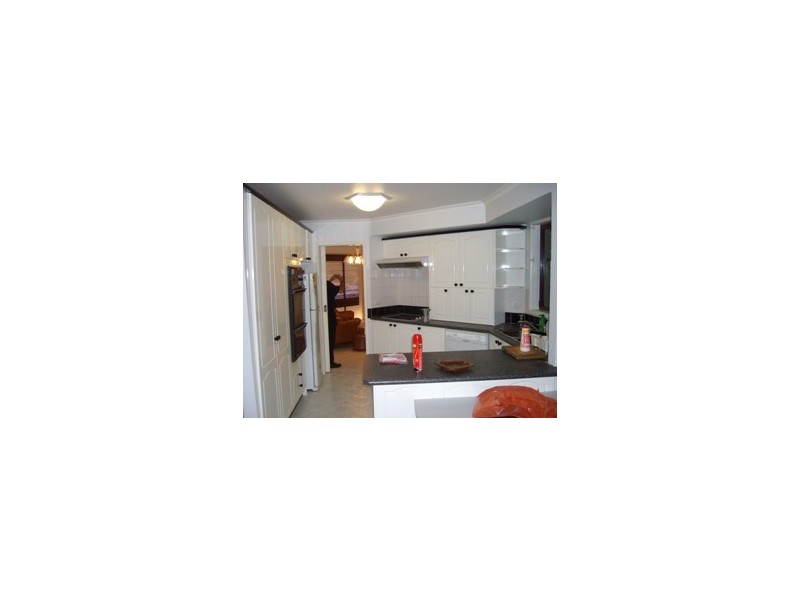 Edensor Park NSW 2176