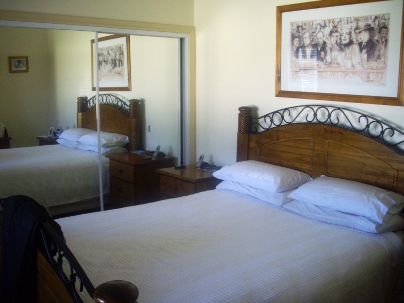 Edensor Park NSW 2176