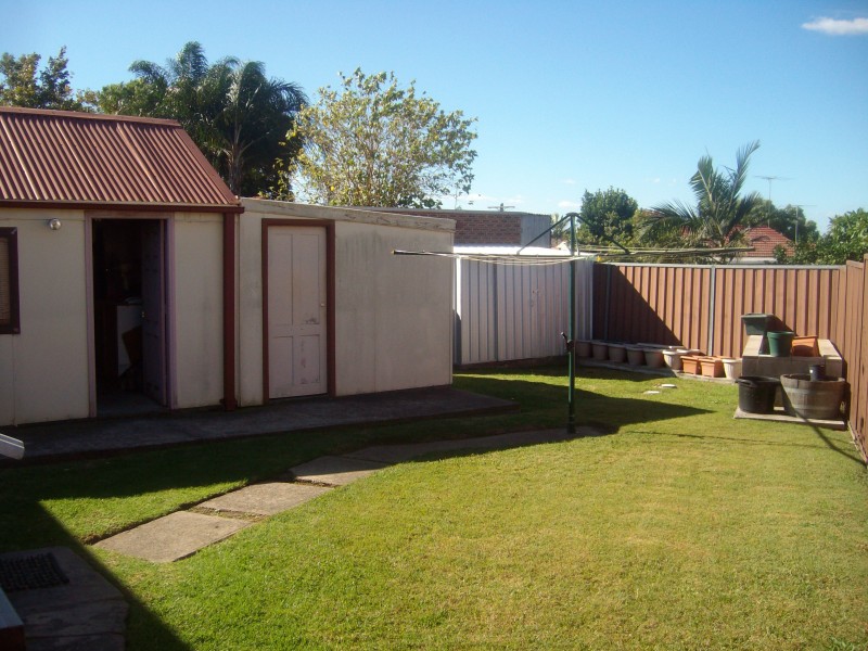 Fairfield West NSW 2165