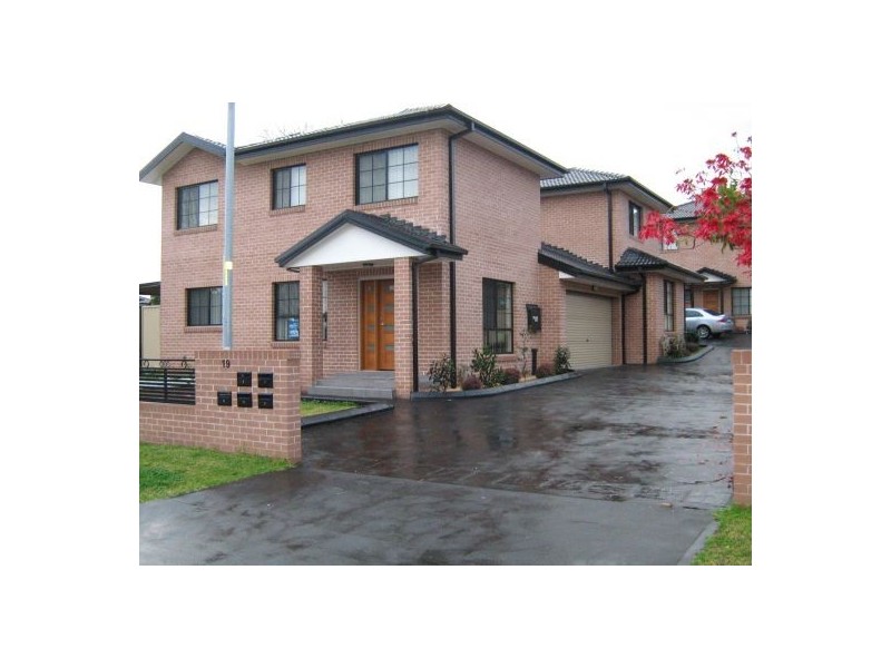 Fairfield NSW 2165