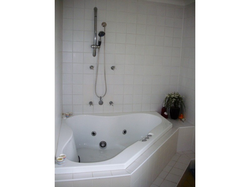 Fairfield West NSW 2165