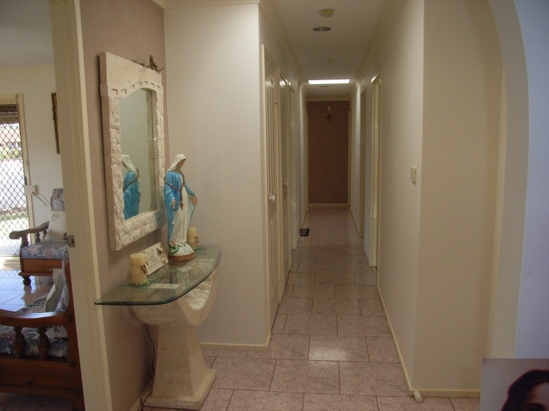 Edensor Park NSW 2176