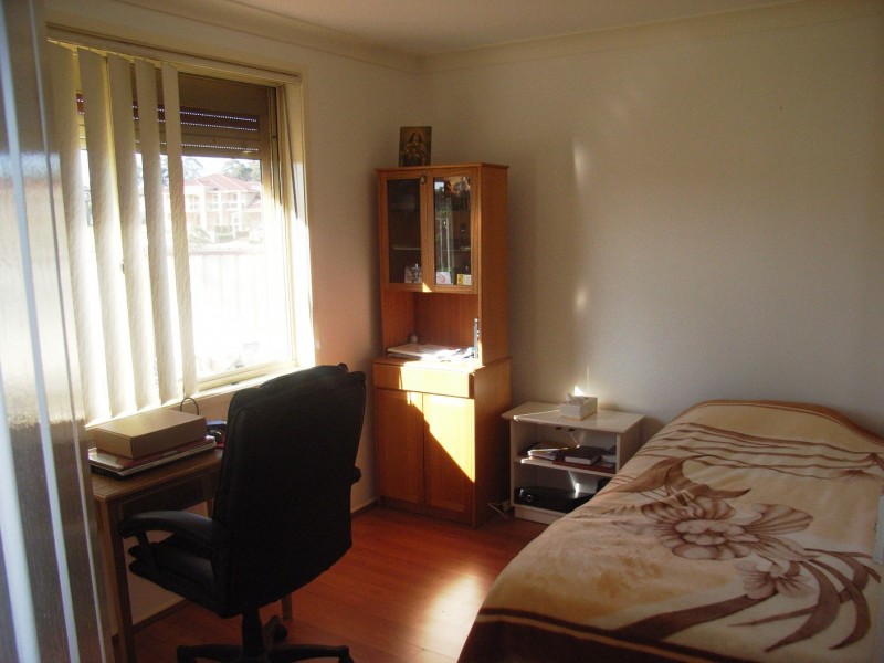 Edensor Park NSW 2176