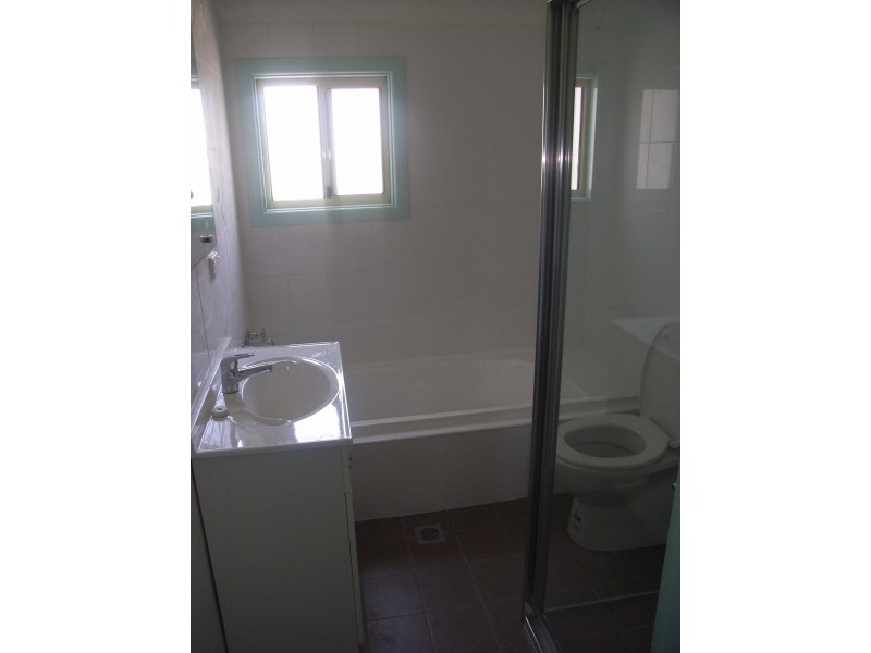 Fairfield West NSW 2165