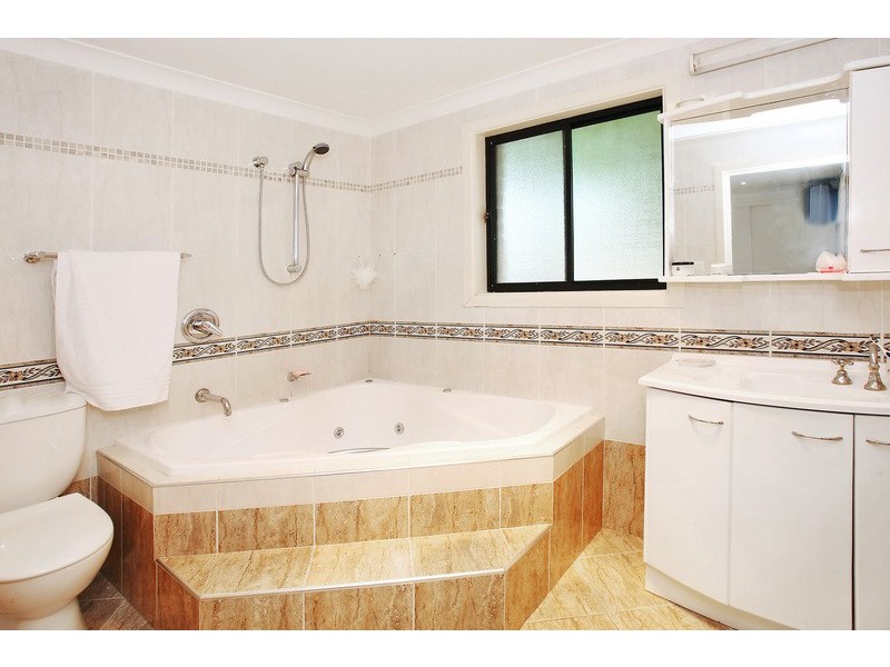 Bossley Park NSW 2176