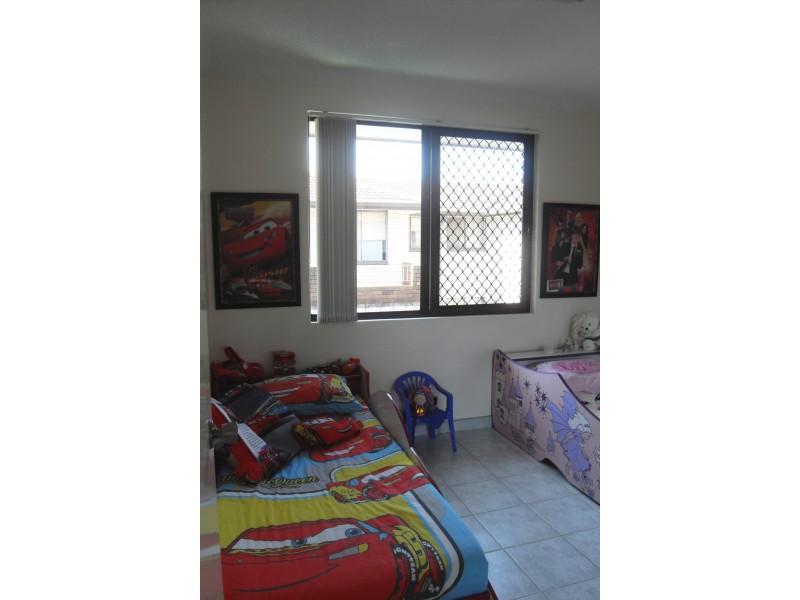 Fairfield NSW 2165