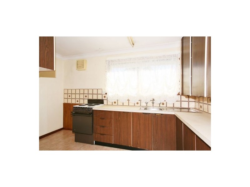 10 Hiland Street, Smithfield NSW 2164