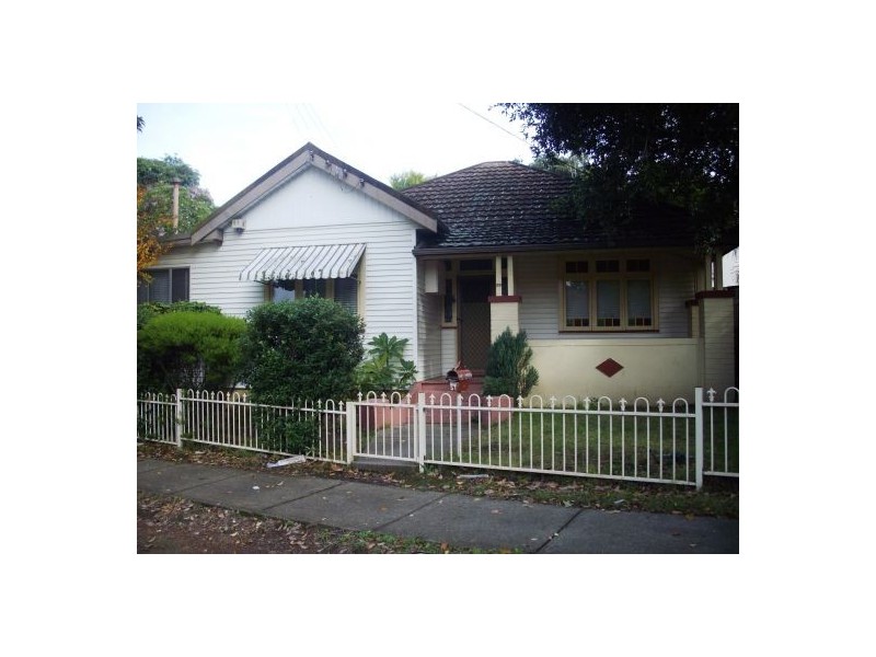 Fairfield NSW 2165