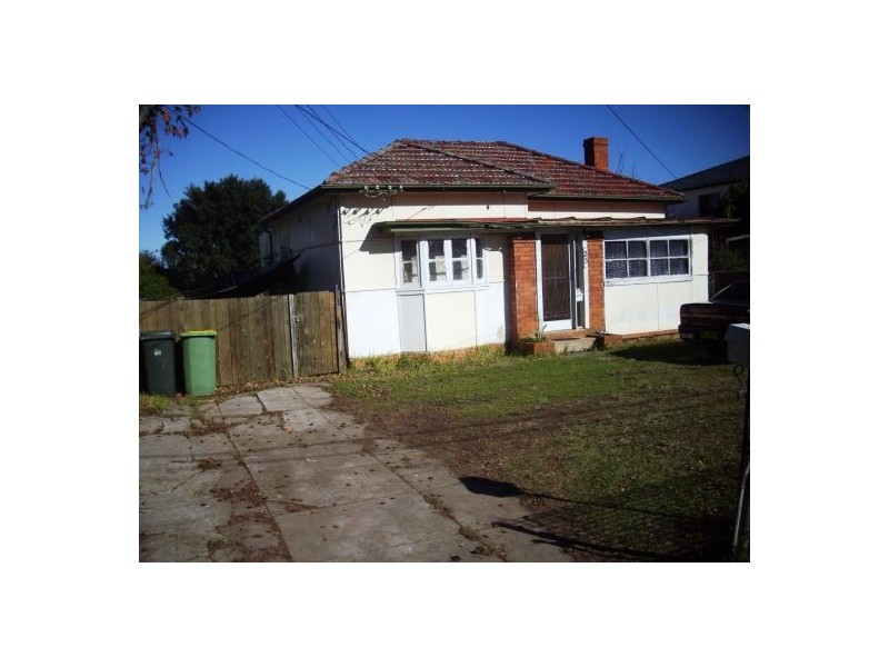 25 Lombard Street, Fairfield NSW 2165