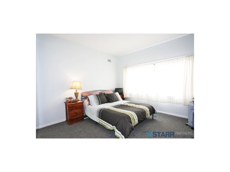 287 Hamilton Road, Fairfield West NSW 2165