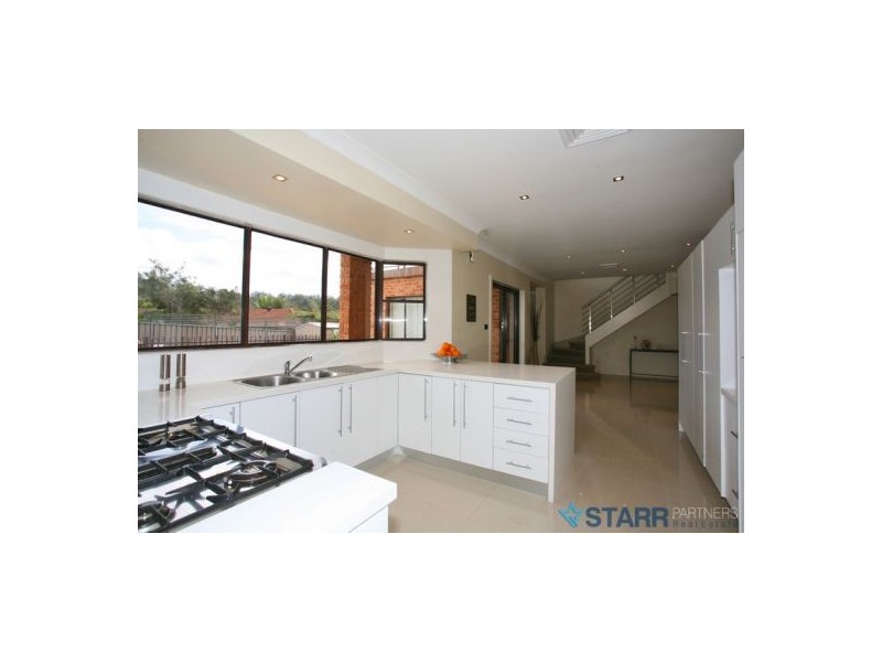 12 Ogden Close, Abbotsbury NSW 2176