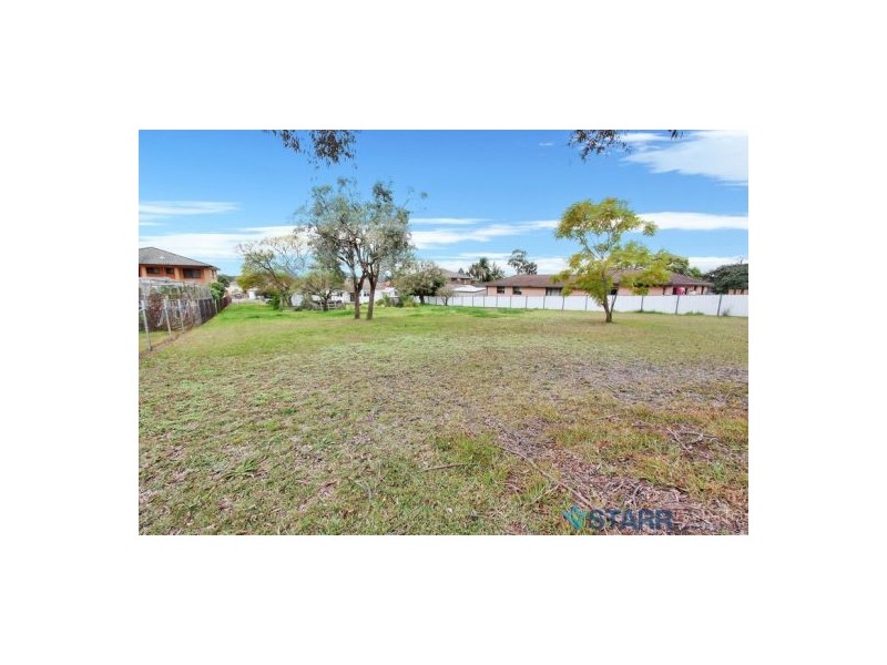 33 & 33a Eton Street, Smithfield NSW 2164